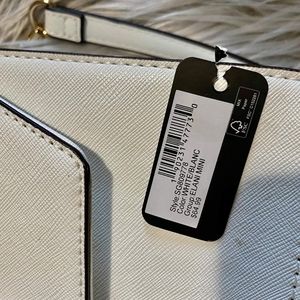 Cross body Bag (GUESS)
